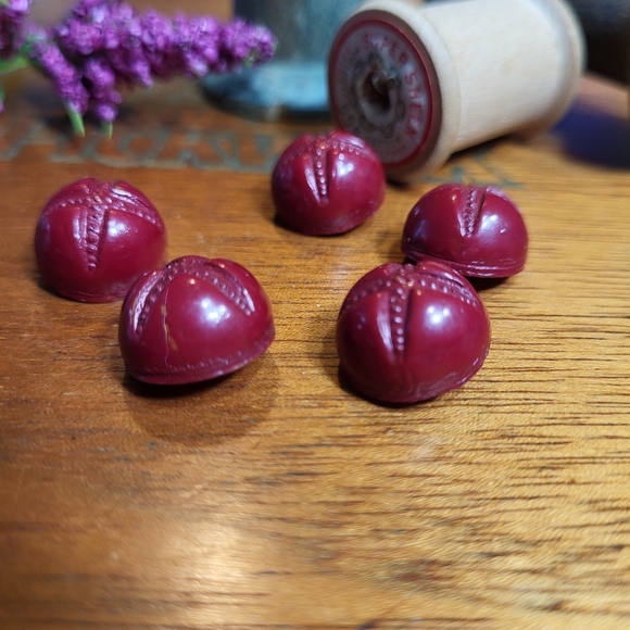Vintage Red Domed Plastic Sewing Buttons X Design ~ Five - Picture 3 of 10